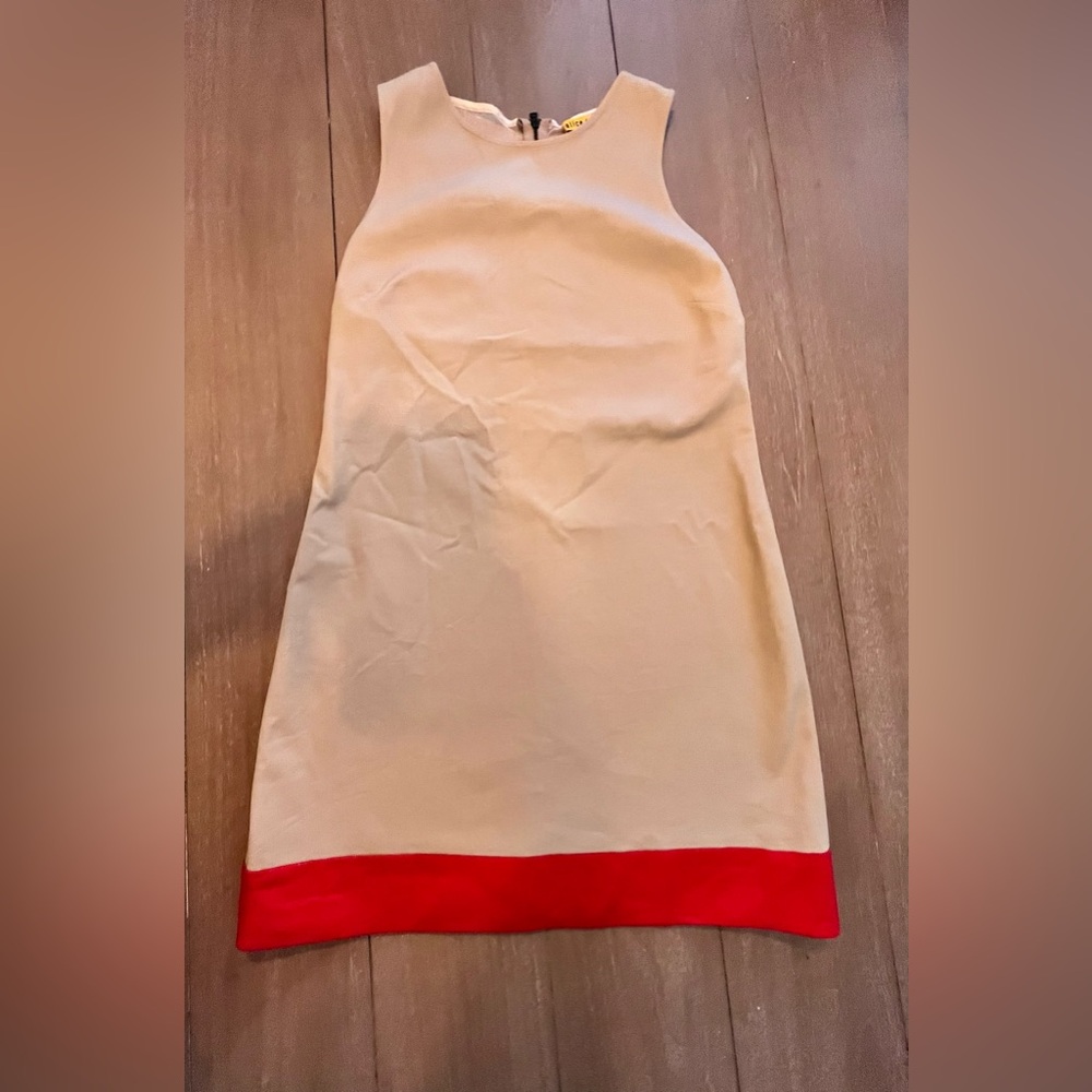 Alice and Olivia Shift dress Great Condition